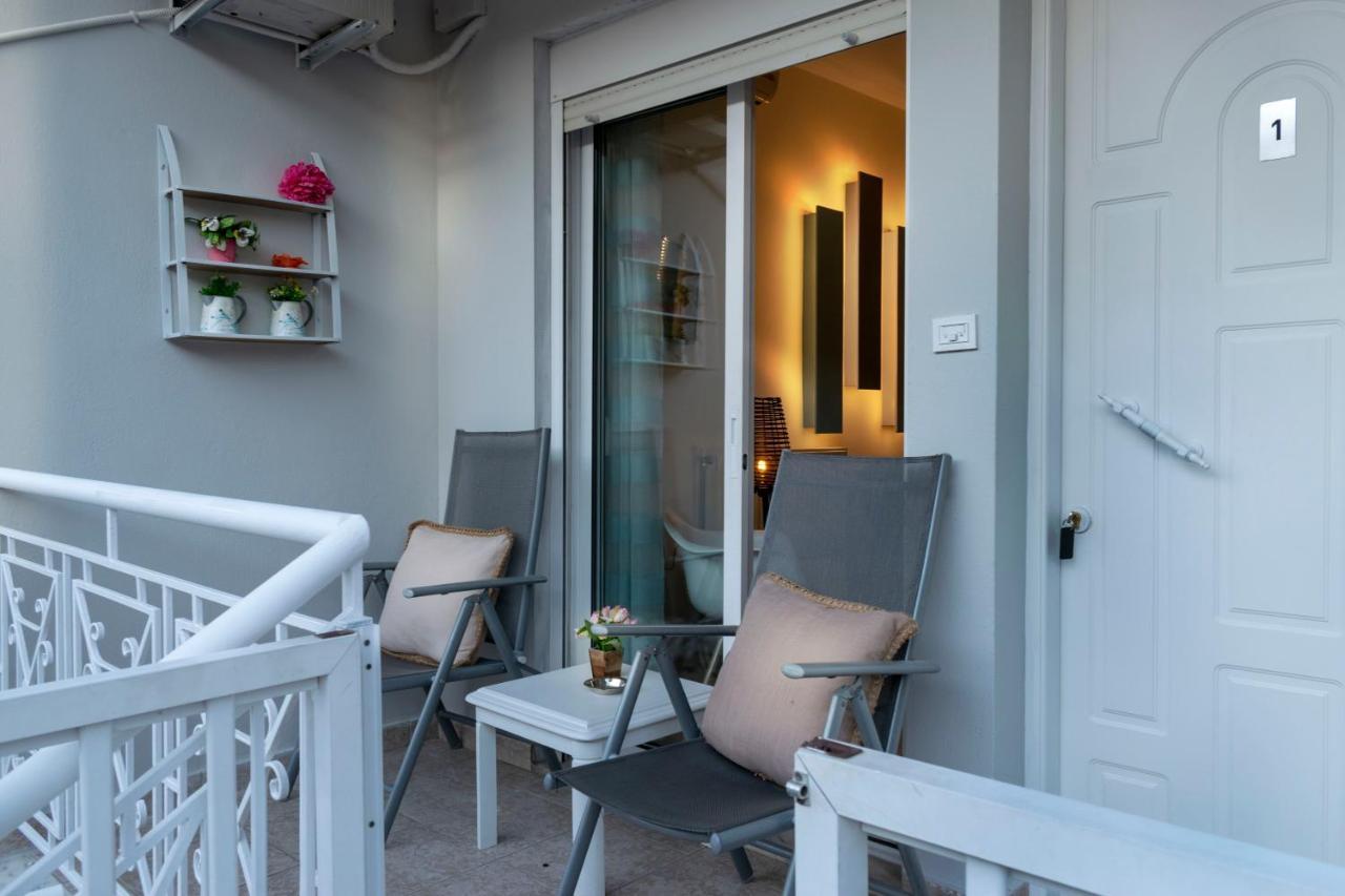 Family Inn Apartments&Suites Neos Marmaras Bagian luar foto