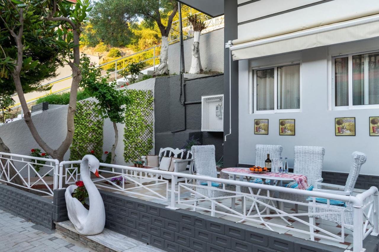 Family Inn Apartments&Suites Neos Marmaras Bagian luar foto