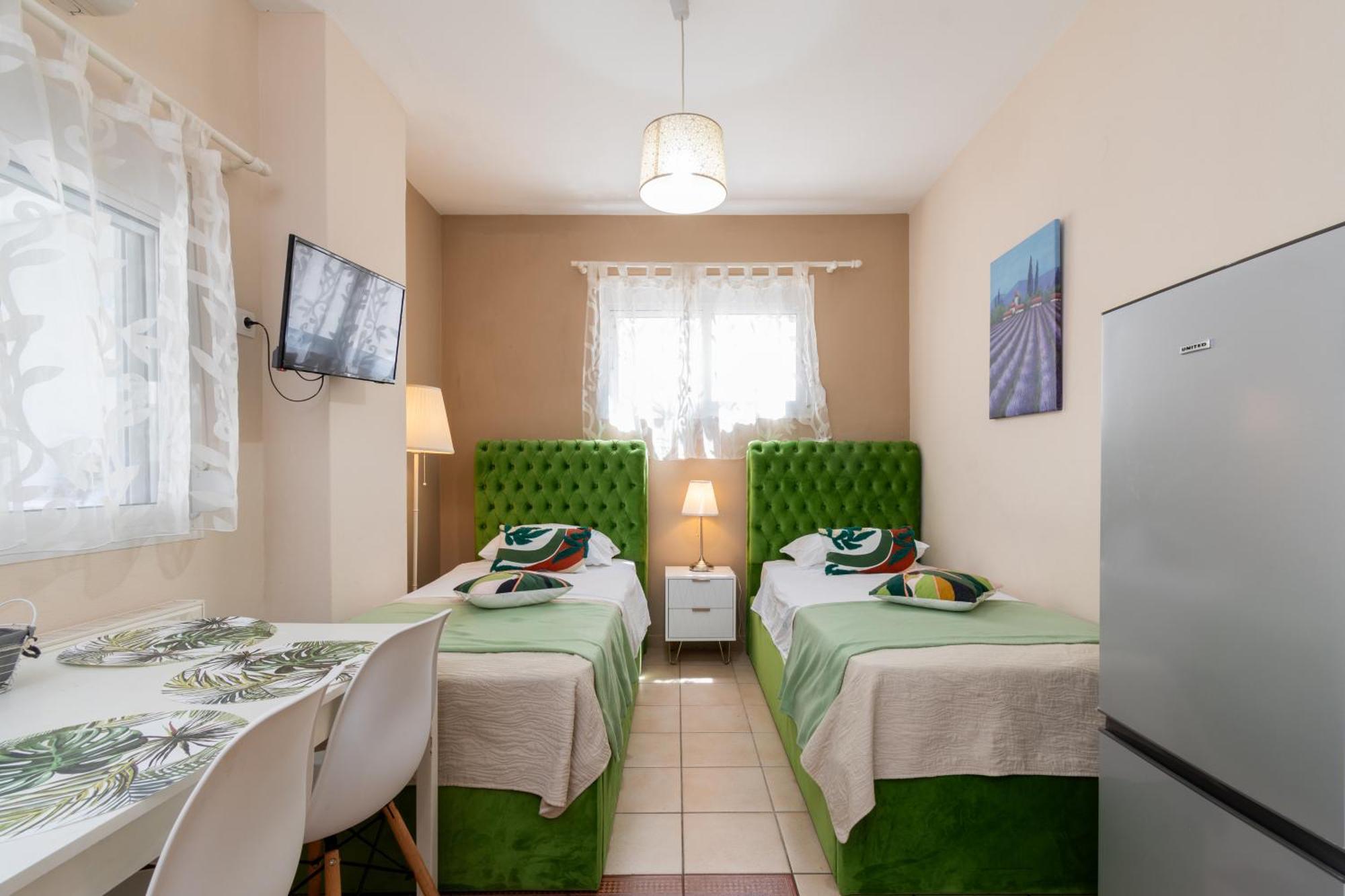 Family Inn Apartments&Suites Neos Marmaras Bagian luar foto