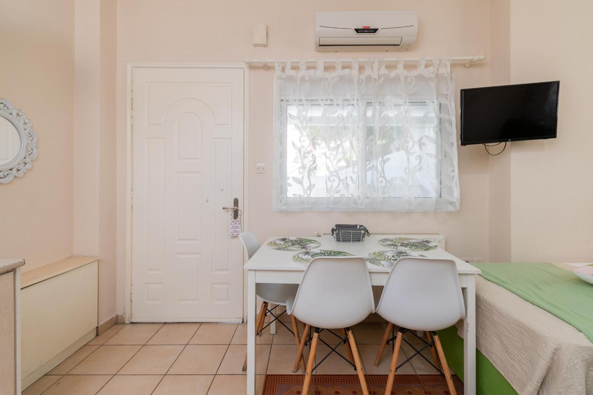 Family Inn Apartments&Suites Neos Marmaras Bagian luar foto